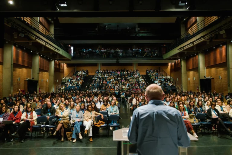 II Congresso Abepar reúne 650 educadores para discutir o lugar da escola na era da inteligência artificial